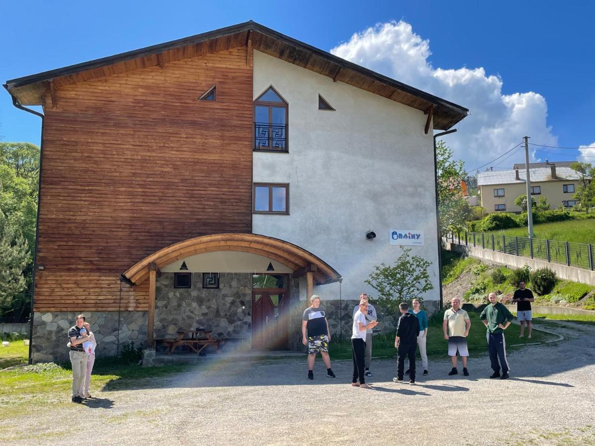 Hotel Brainy Karásznó Kültér fotó