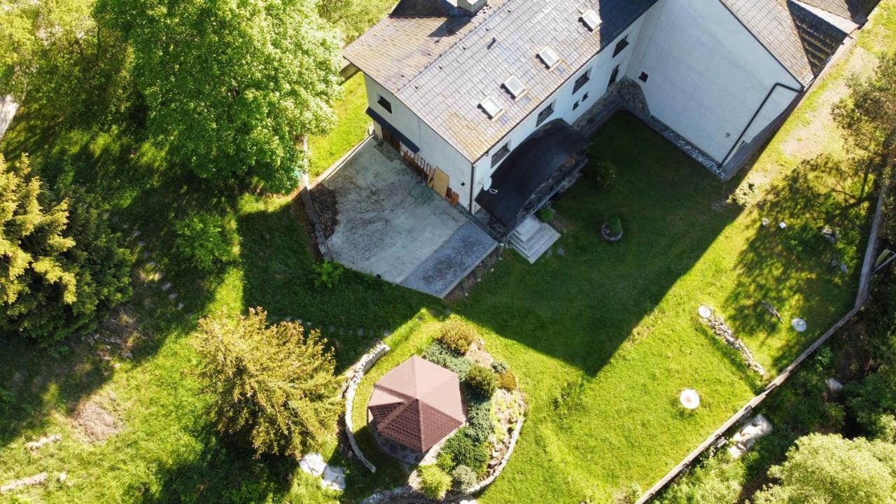 Hotel Brainy Karásznó Kültér fotó